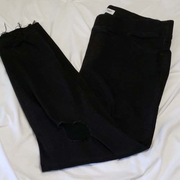 Old Navy Denim - Old Navy Distressed Rockstar Jeggings EUC